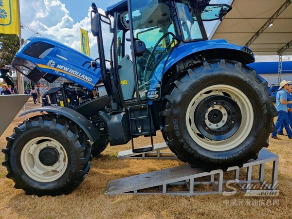 Ceat_CNH[1].jpg